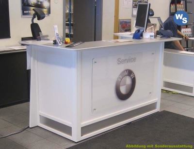 plexiglaswand als logotraeger