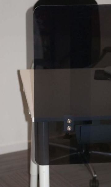 schreibtisch sichtschutz plexiglas getoent