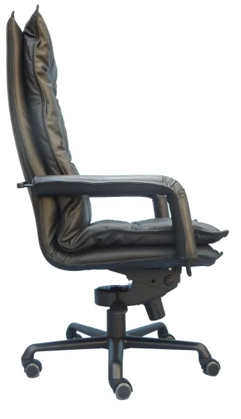 urania 151 schwingender ergonomischer chefsessel.webp