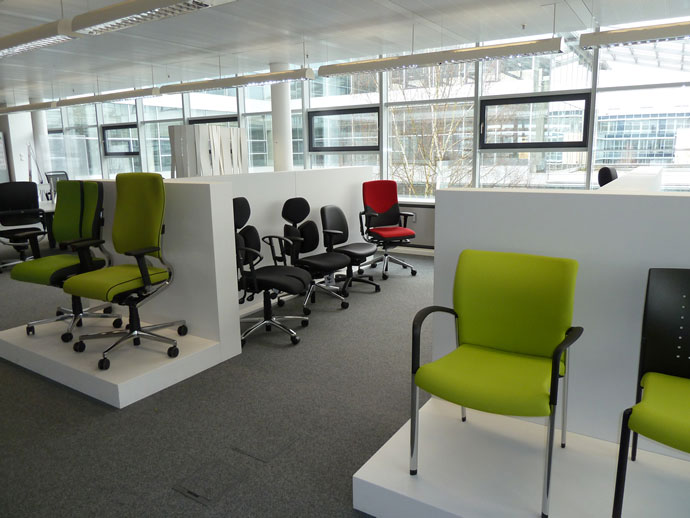 Ausstellung Bürostühle Besucherstühle