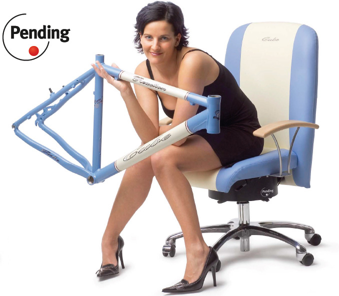 Cube Bike Firmenlogo auf Pending X2 Bürostuhl