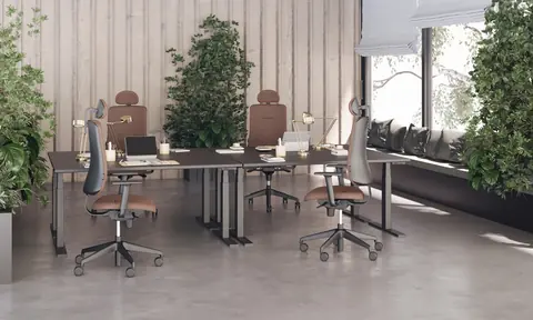 eModel 3.0 Schreibtisch im Büro