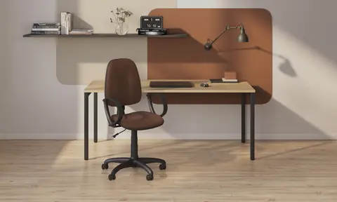 Jupiter Drehstuhl im Home Office Arrangement