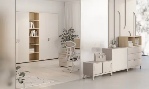 K42 Schrankwand und Sideboards im Büro