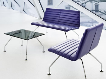 Loungemöbel Mody in atemberaubenden Design in lila mit Sessel - Zweisitzer Sofa und Glastisch