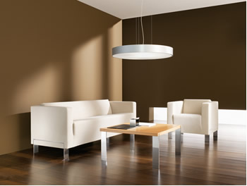 Loungemöbel Studio mit Sessel, Sofa und Designtisch