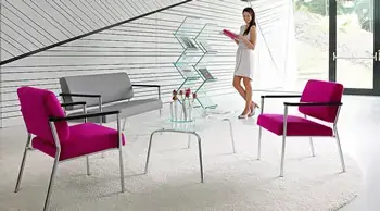 Zone – eleganter Loungebereich mit Loungesessel und Sofa
