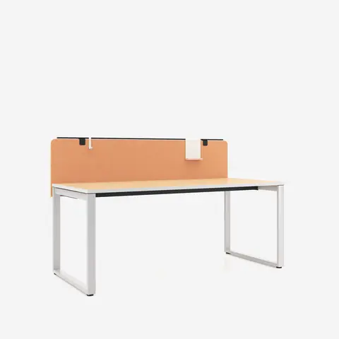 SQart Schreibtisch Schrägansicht
