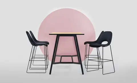 Tauko Barhocker am Tisch