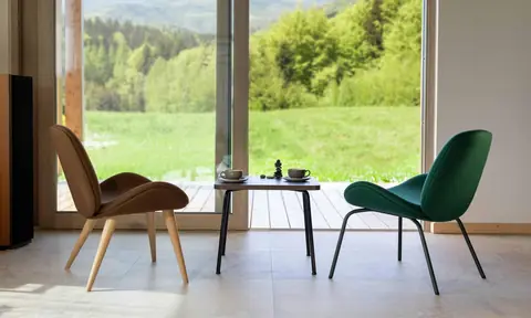 Tilkka Loungestühle im Arrangement
